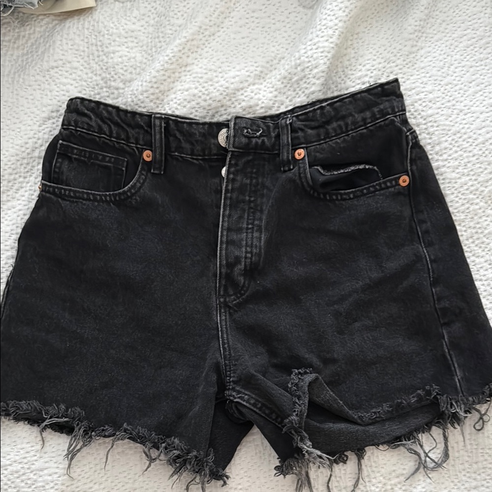 Vintage Black Jean Shorts with Frayed Hem